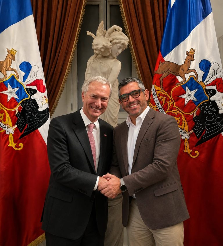 Alcalde Claudio Musre participó en importante encuentro nacional de municipios en La Moneda